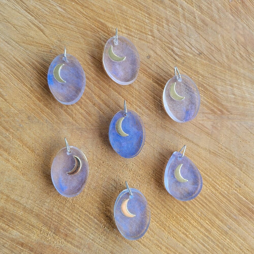 Oval Resin Moon Necklace Pendants